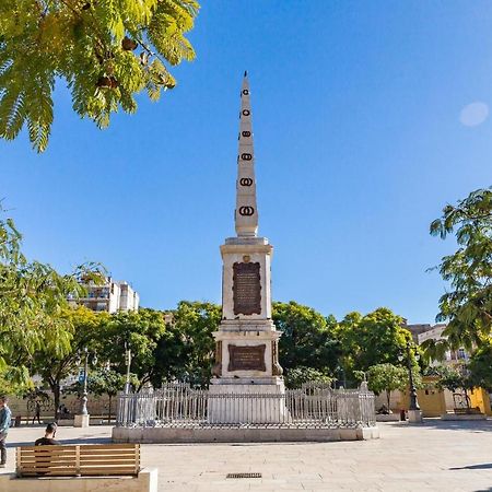 Central Malaga Apartment At Mitjana Plaza Εξωτερικό φωτογραφία
