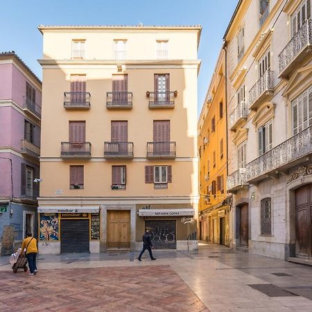 Central Malaga Apartment At Mitjana Plaza Εξωτερικό φωτογραφία