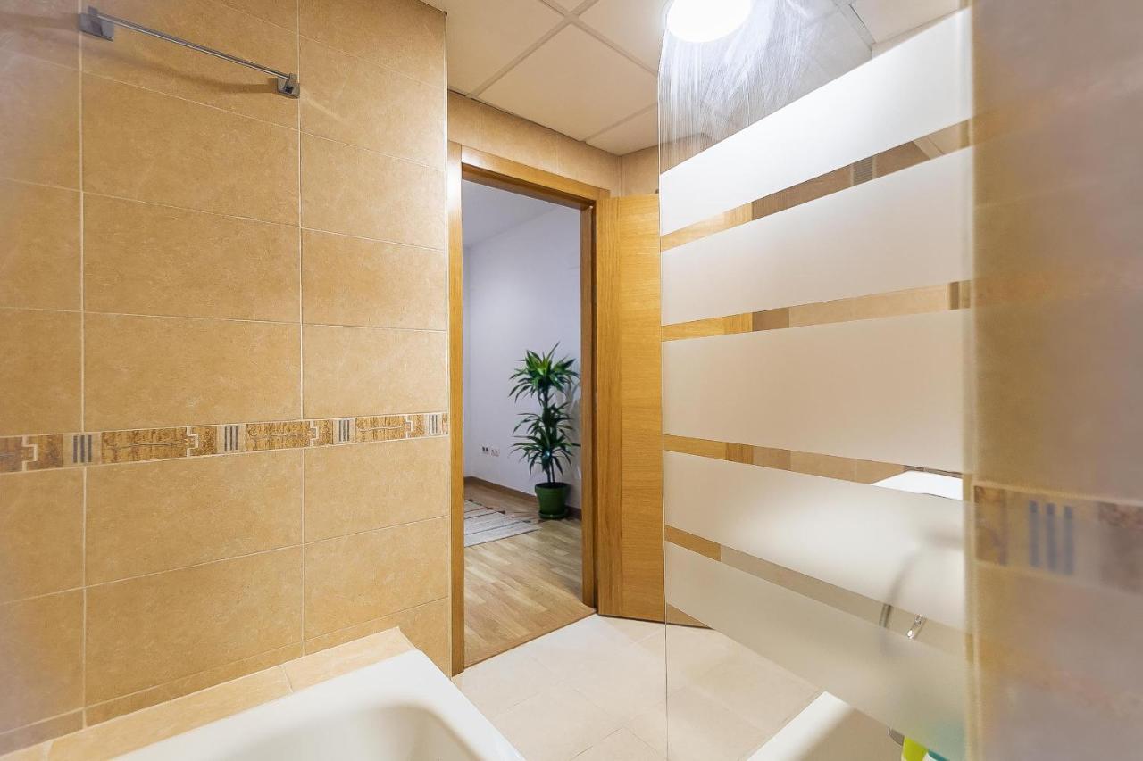 Central Malaga Apartment At Mitjana Plaza Εξωτερικό φωτογραφία
