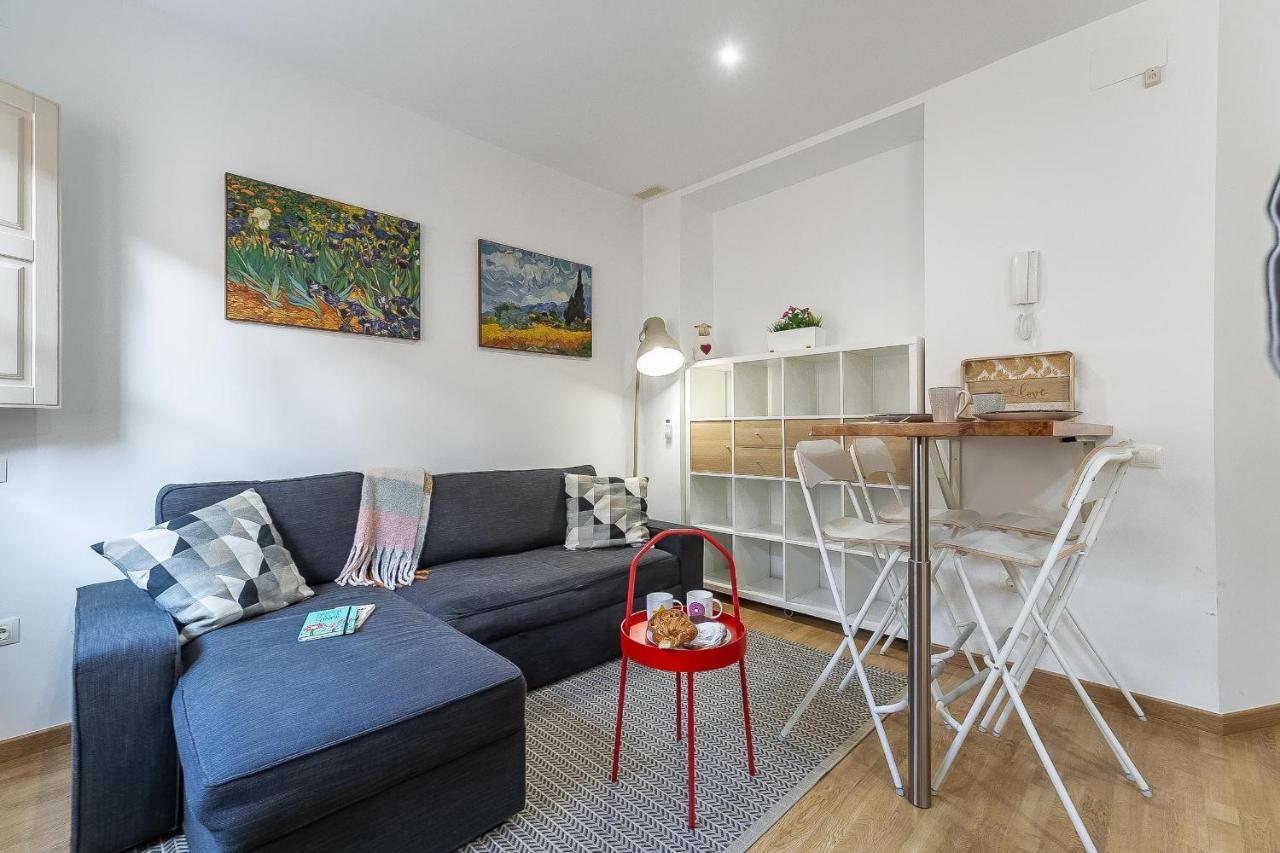 Central Malaga Apartment At Mitjana Plaza Εξωτερικό φωτογραφία